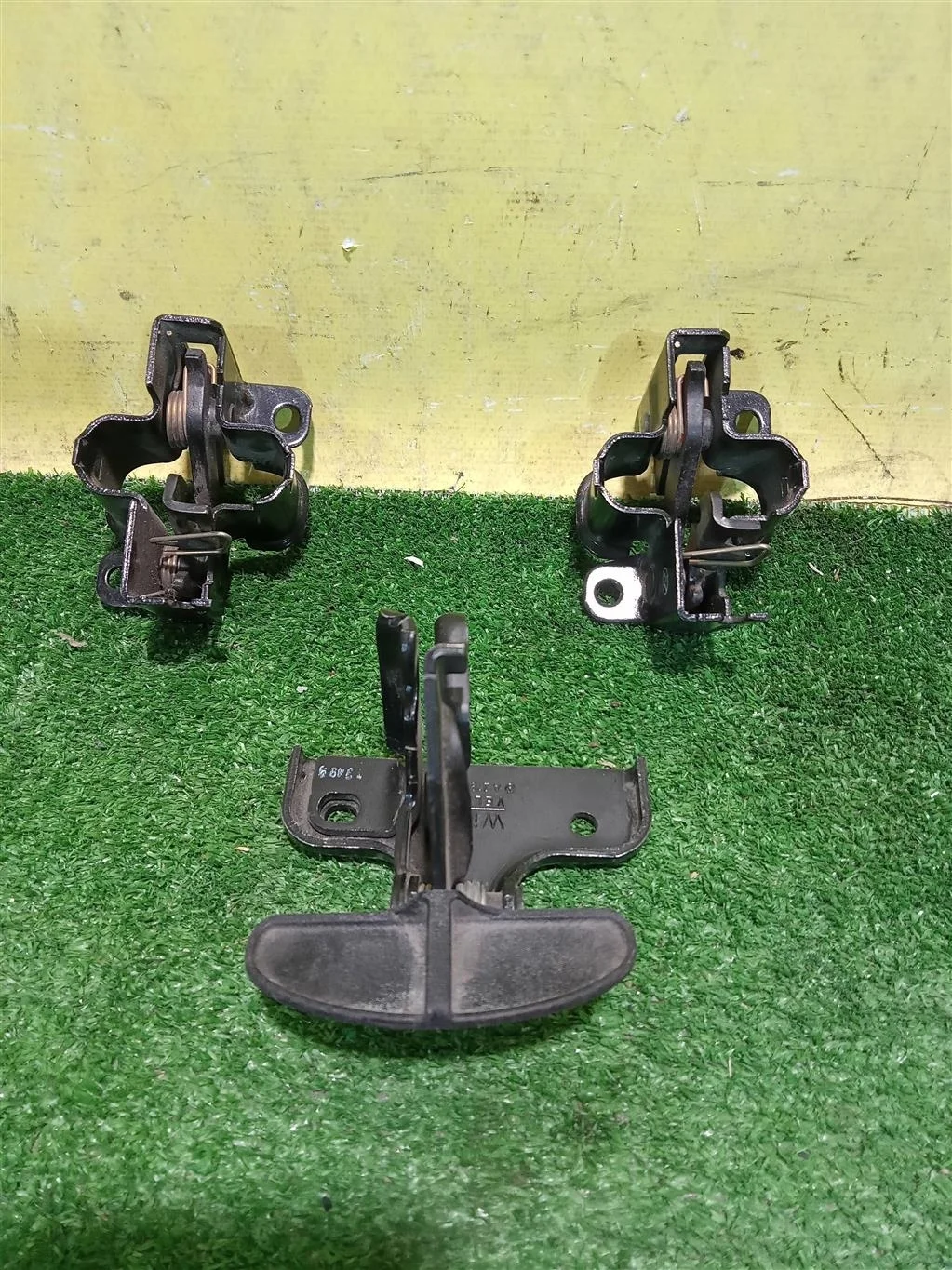 Замок капота  MERСEDES BENZ CLC-Class (CL203) 2008 A2198800160 14767