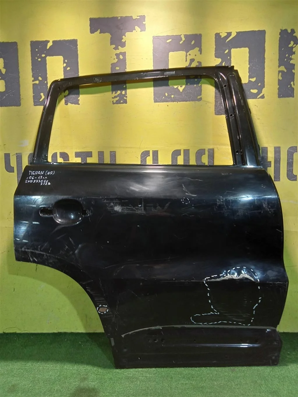 Дверь задняя правая  Volkswagen  Tiguan NF 2011 5N0833056 16117