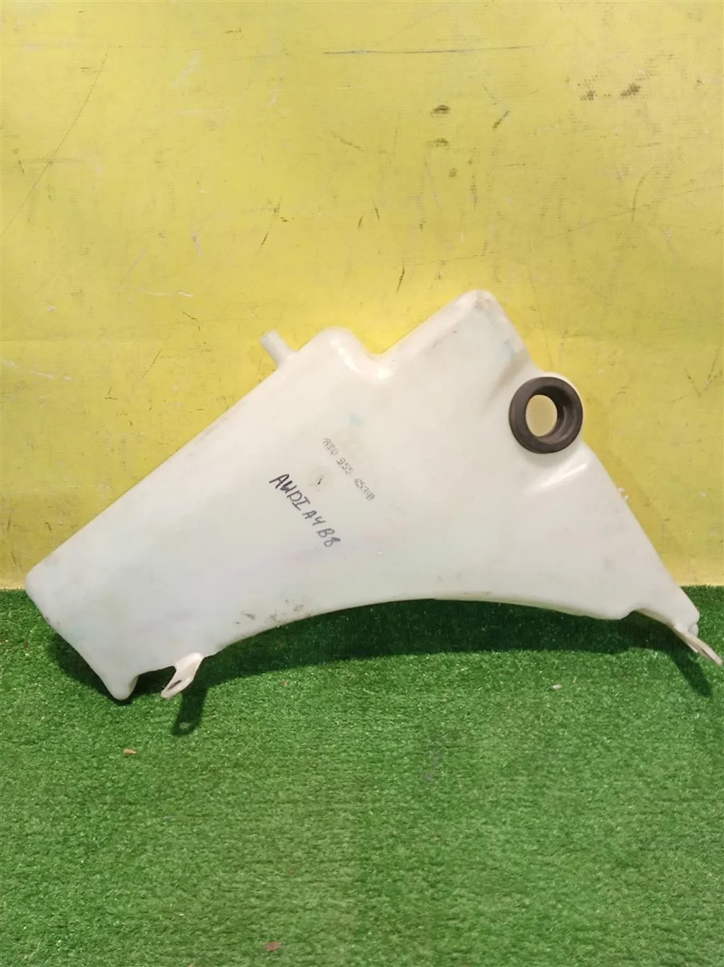 Бачок омывателя лобового стекла  Audi A4 (B8) 2011 8T0955453B 16147