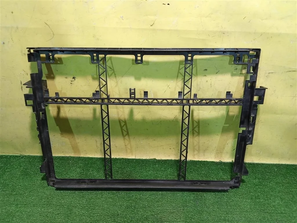 Рамка радиатора  MERСEDES BENZ S-Class (W221) 2005 A2215050241 16612