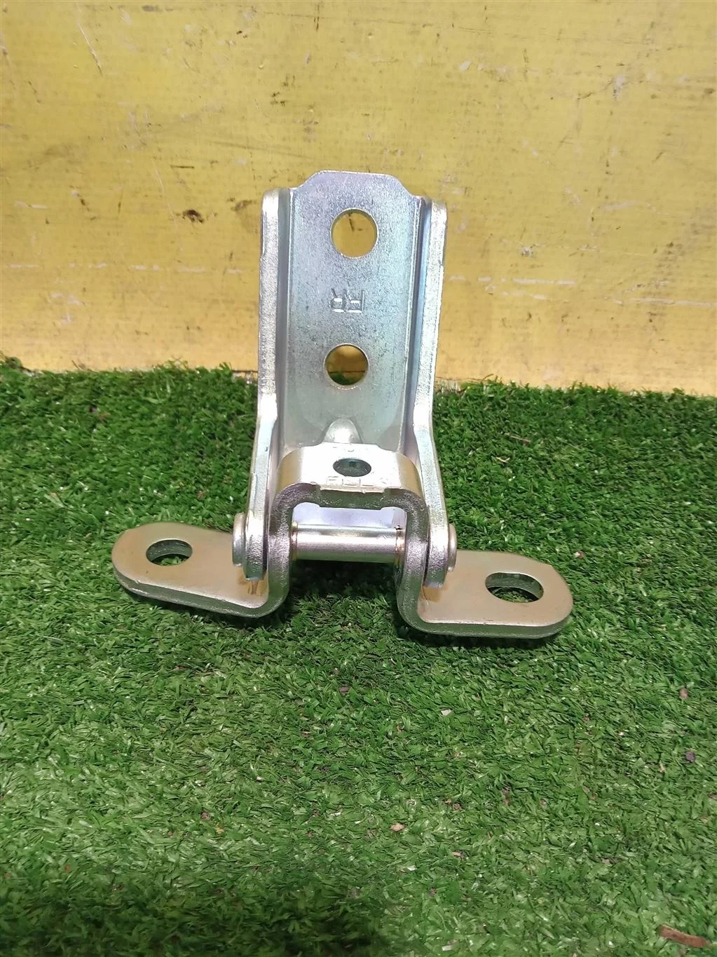 Петля двери передней правой верхняя  Hyundai Solaris 2017 793202V000 17071