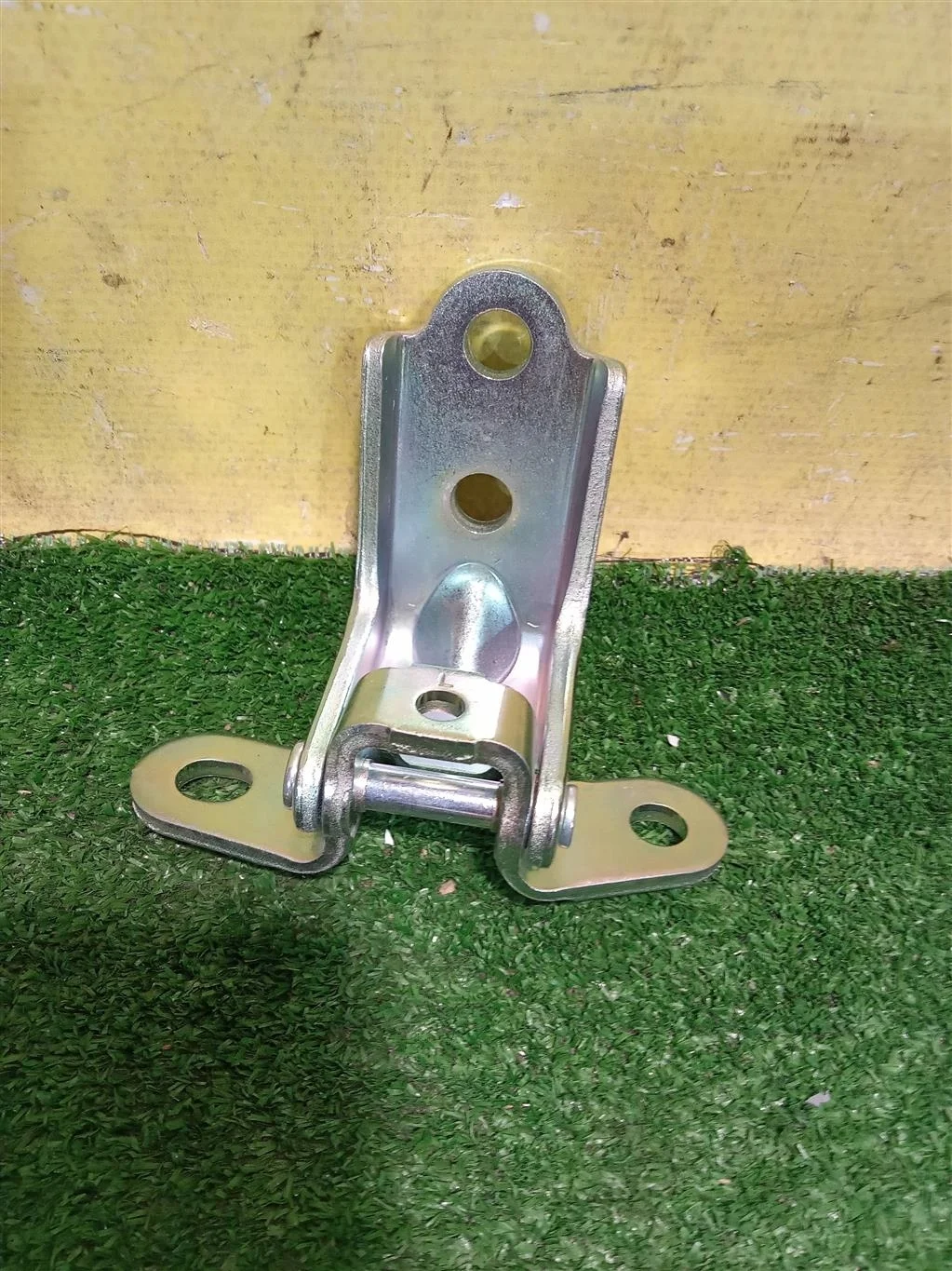 Петля двери передней левой верхняя  Kia Ceed 3 CD 2018 793102E000 17073