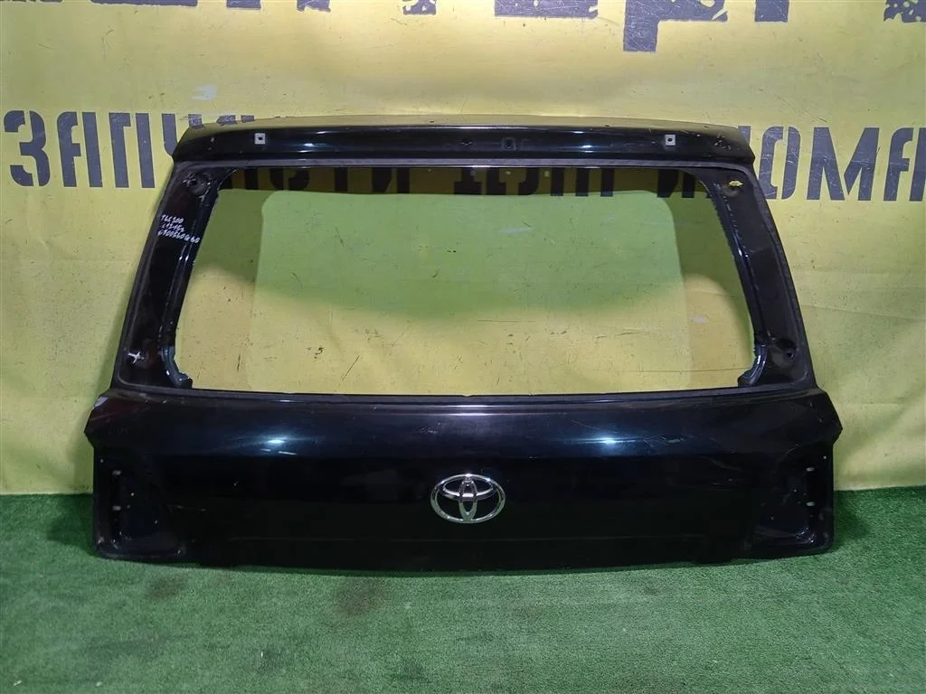 Дверь багажника  Toyota Land Cruiser (200) 2012 6700560G60 17299