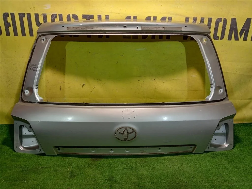 Дверь багажника  Toyota Land Cruiser (200) 2007 6700560D11 17300