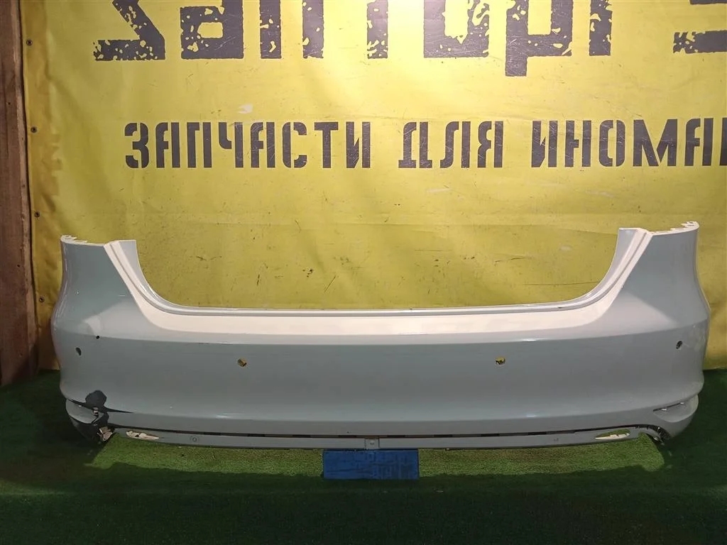 Бампер задний  Volkswagen  Jetta 6 2010 5CU807421 17390