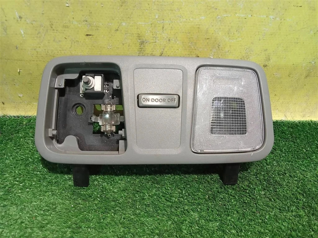 Плафон салонный  Hyundai Solaris 2010 928504L000 17515