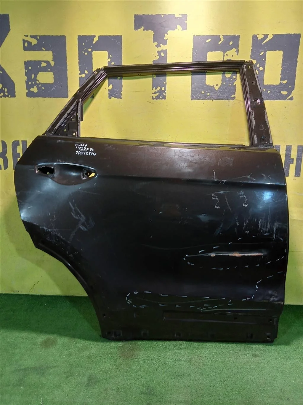 Дверь задняя правая  Hyundai Grand Santa Fe (DM) 2013 77004B8010 17823