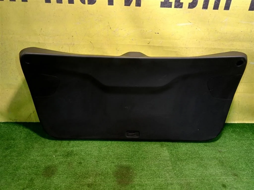 Обшивка двери багажника  Hyundai Creta GS 2015  81750M0000 18152