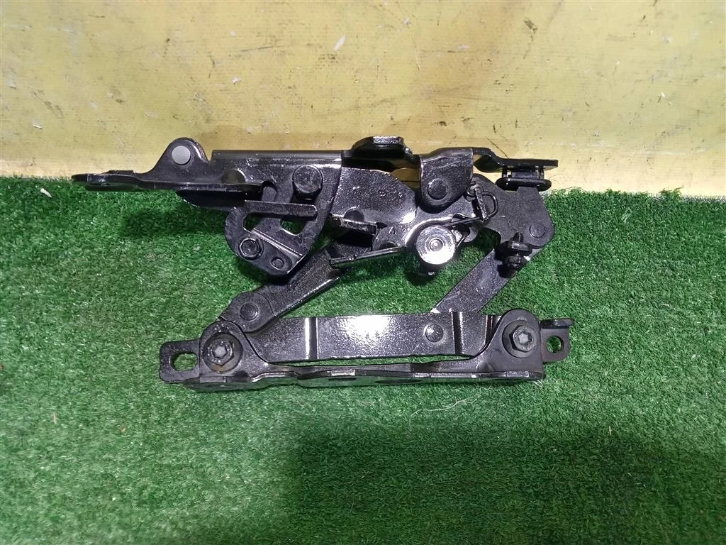 Петля капота левая  MERСEDES BENZ S-Class (W222) 2013 A2228800128 18308