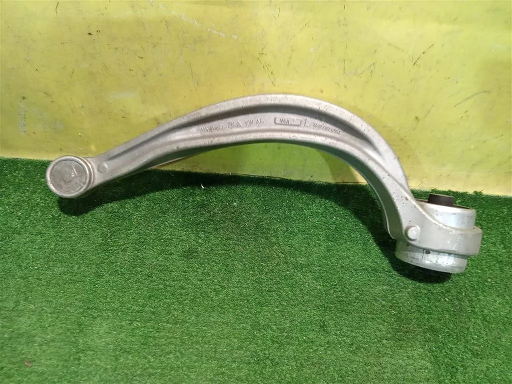 Рычаг передний нижний левый  Audi Q7 (4M) 2015 4M0407695C 18401