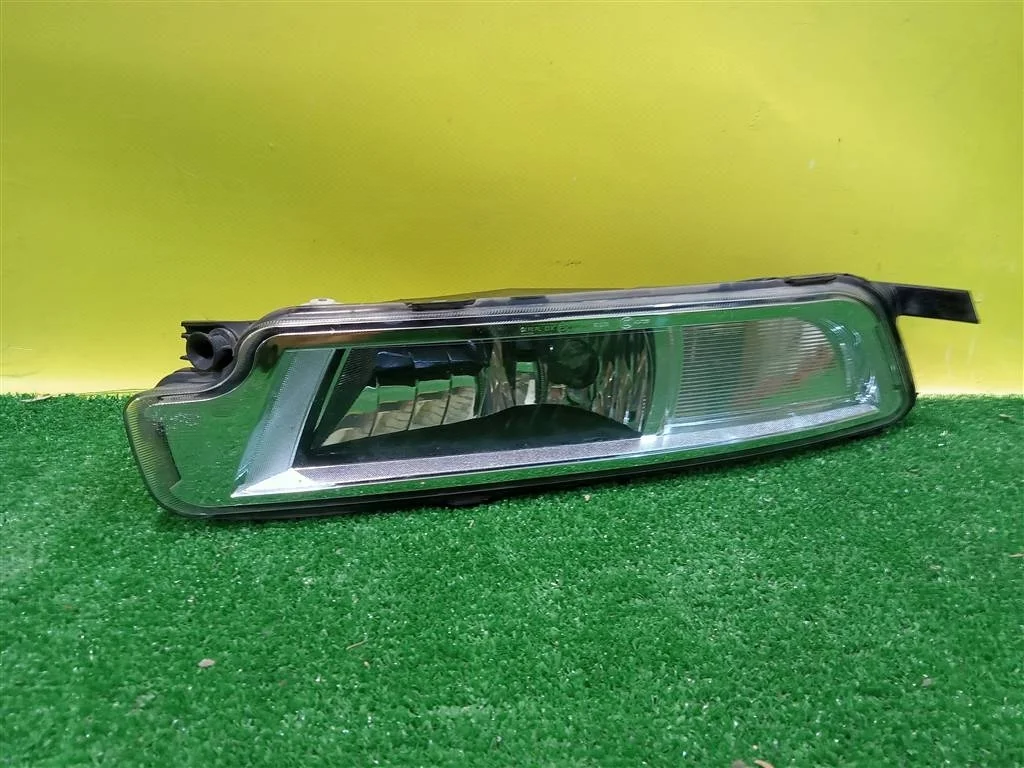 Фара противотуманная левая  Volkswagen  Passat (B8) 2014 3G0941661L 22175