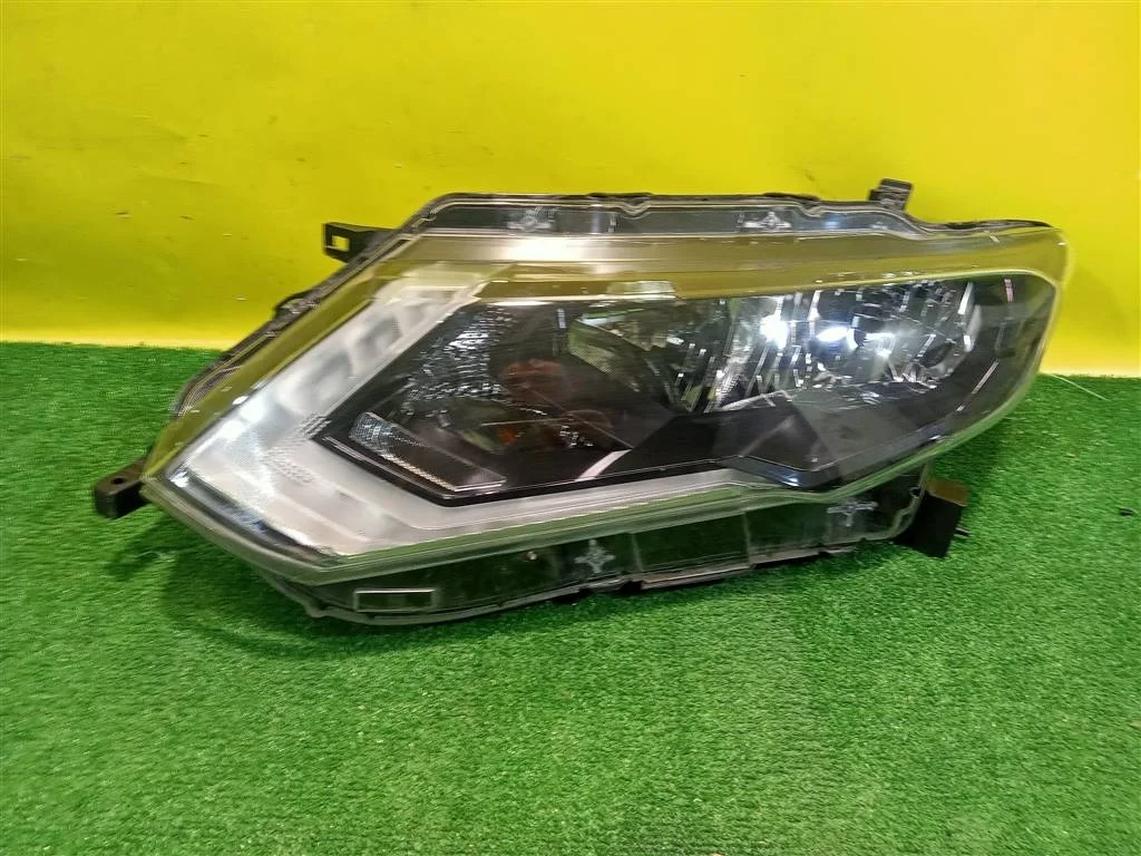 Фара левая Nissan X-Trail (T32) 2018 260606FP1A 23755