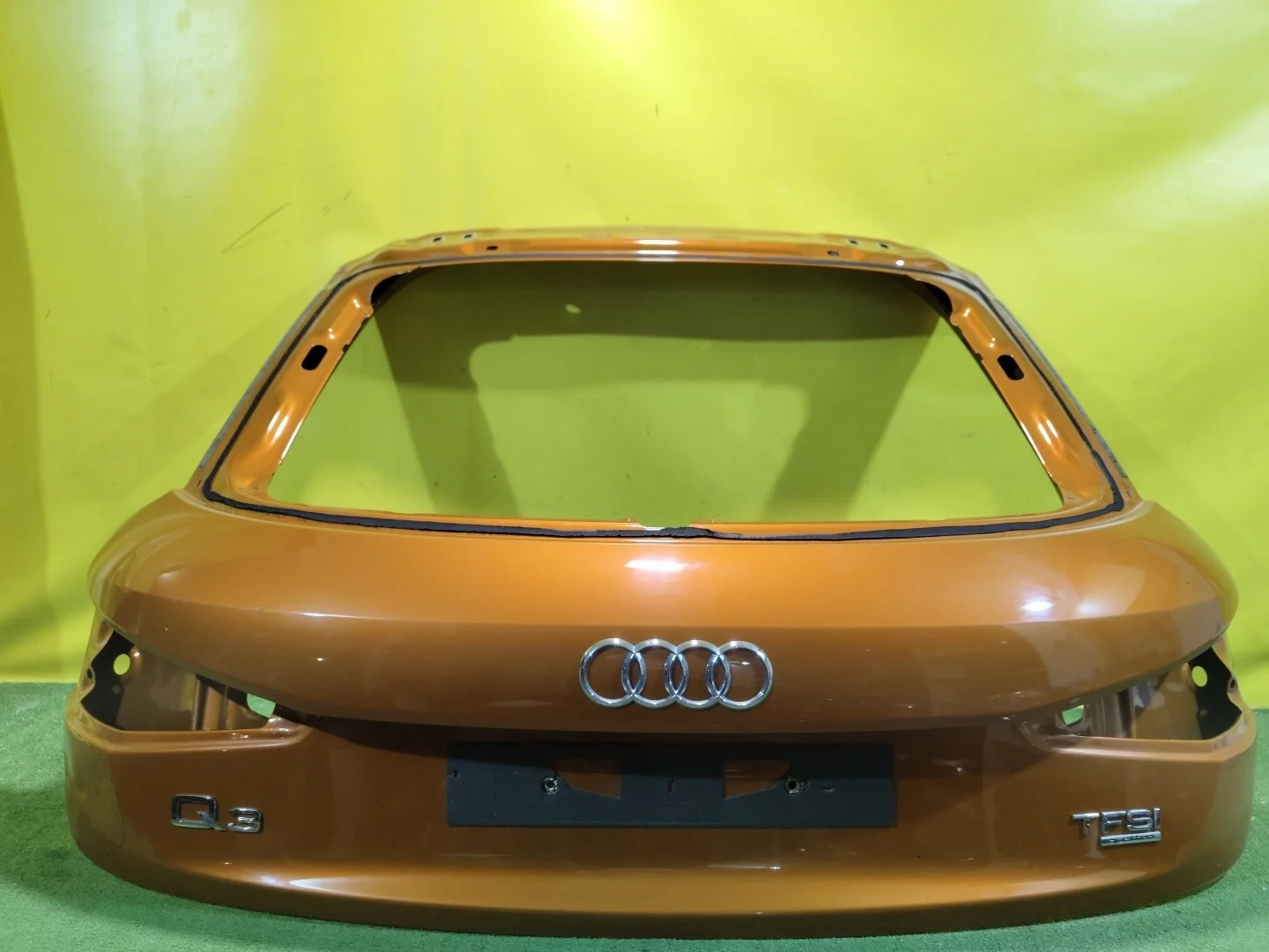 Дверь багажника  Audi Q3 (8U) 2012  8U0827025B 25660