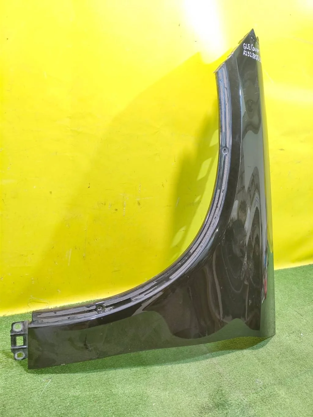 Крыло переднее левое  MERСEDES BENZ GLE Coupe (C292) 2014 A2928800306 25724