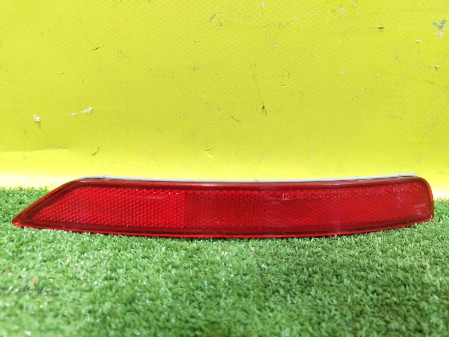 Отражатель в бампер задний левый  Subaru Forester (S12) 2008 84281SC010 26222