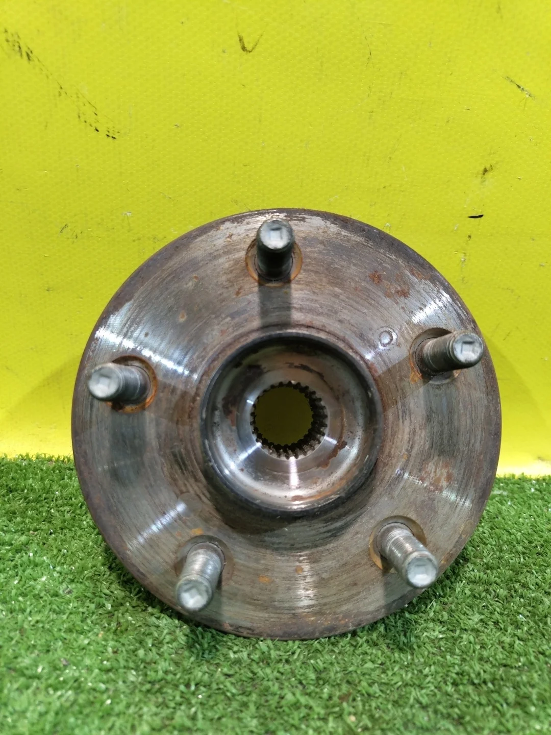 Ступица передняя  Toyota RAV4 2005 4355042020 26391