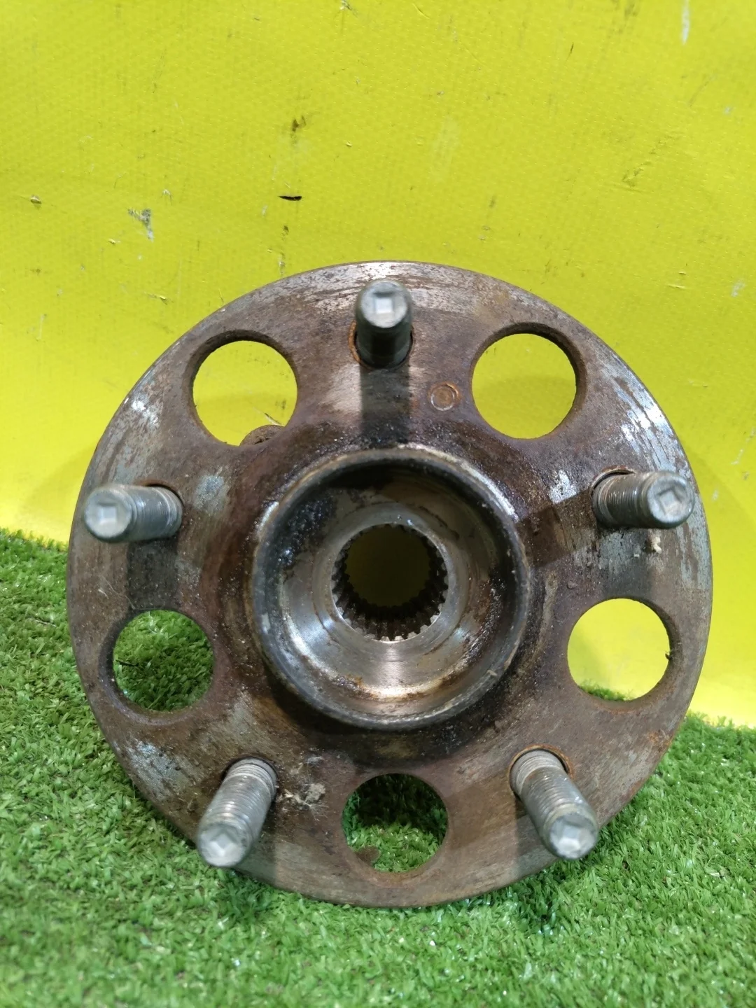 Ступица задняя  Lexus IS 2005 4241030020 26392