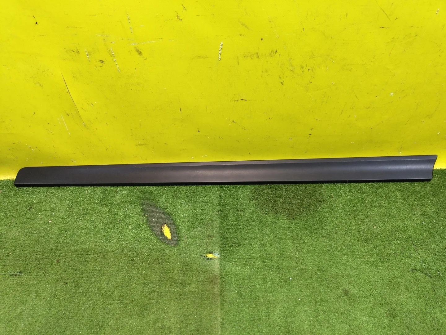 Накладка двери передней правой  Nissan X-Trail (T32) 2014 808764CM1B 26885