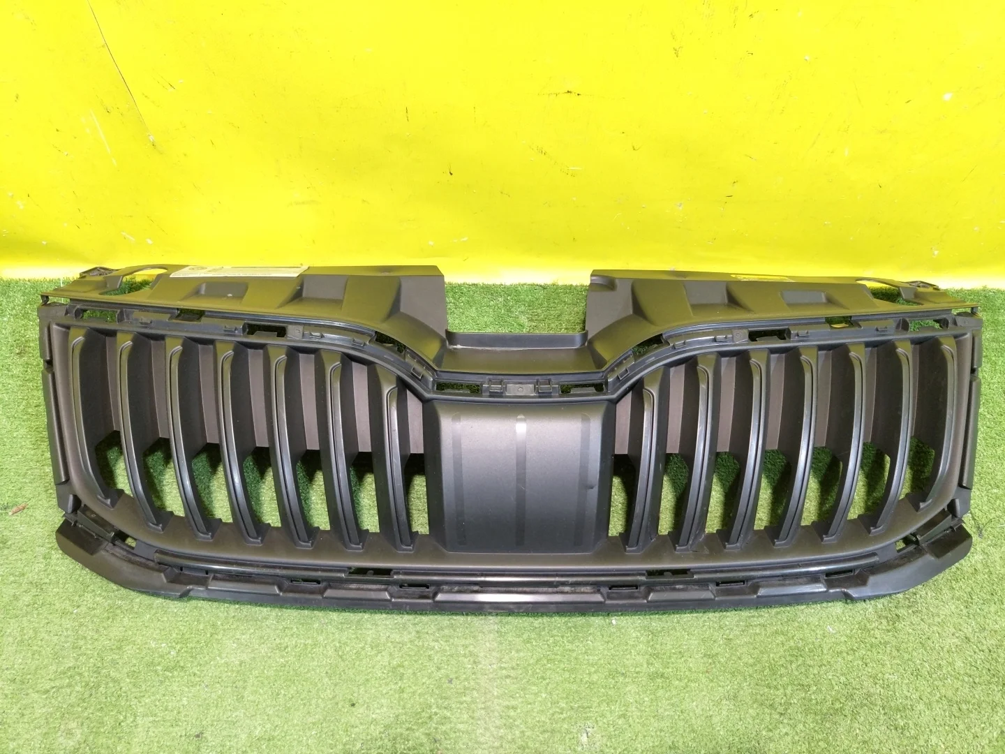 Решетка радиатора  Skoda  Octavia A7 2016 5E0853653A 27036