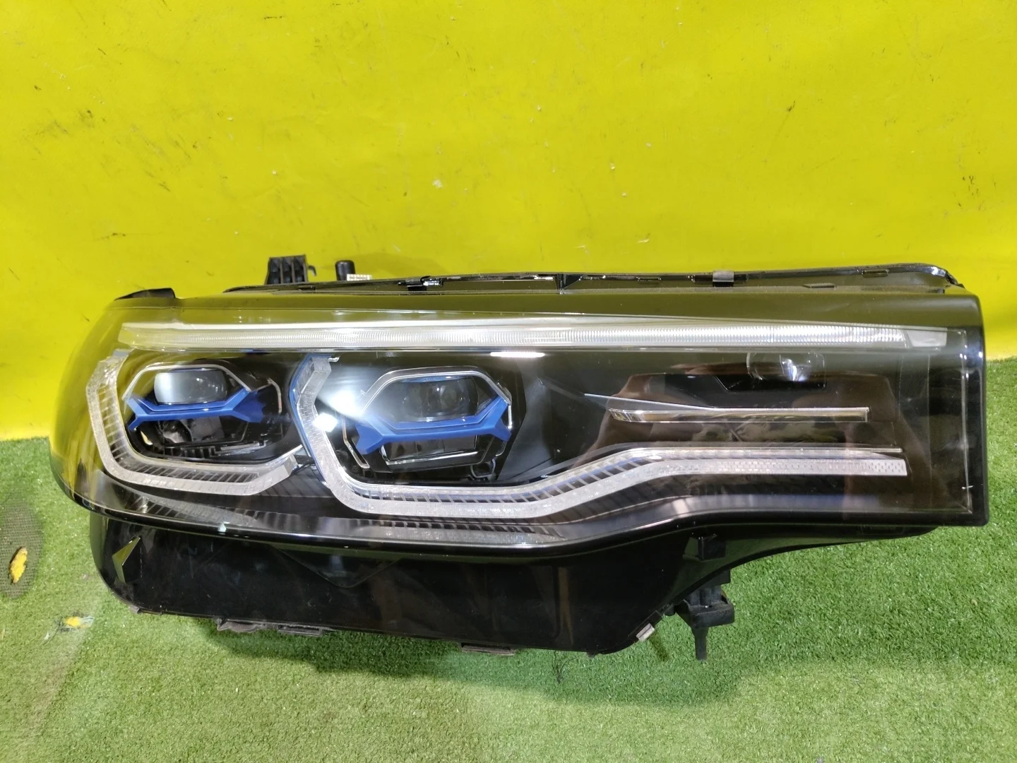 Фара правая LED  BMW X7 G07 2019  63119852956 27075