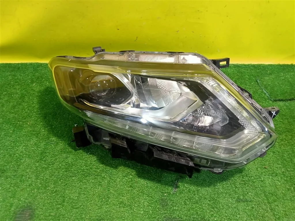 Фара правая  Nissan X-Trail (T32) 2014 260104CC6C  27172