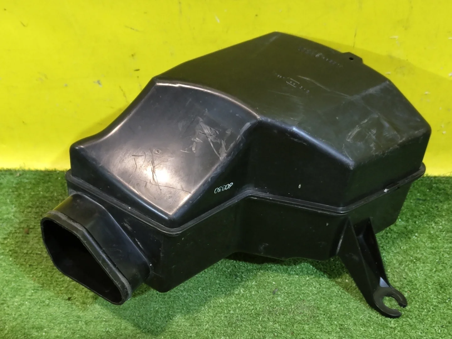 Резонатор воздушного фильтра  Nissan Teana (J31) 2006 165859Y500 28772