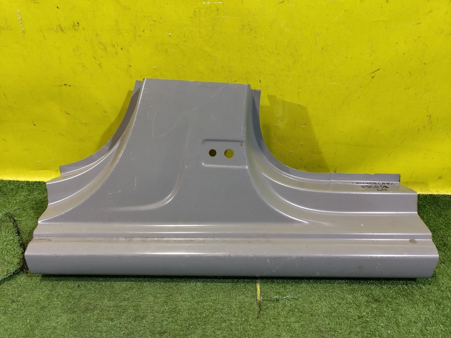 Порог левый  Volkswagen  Polo (Sed RUS) 2011 6RU809605C 29522