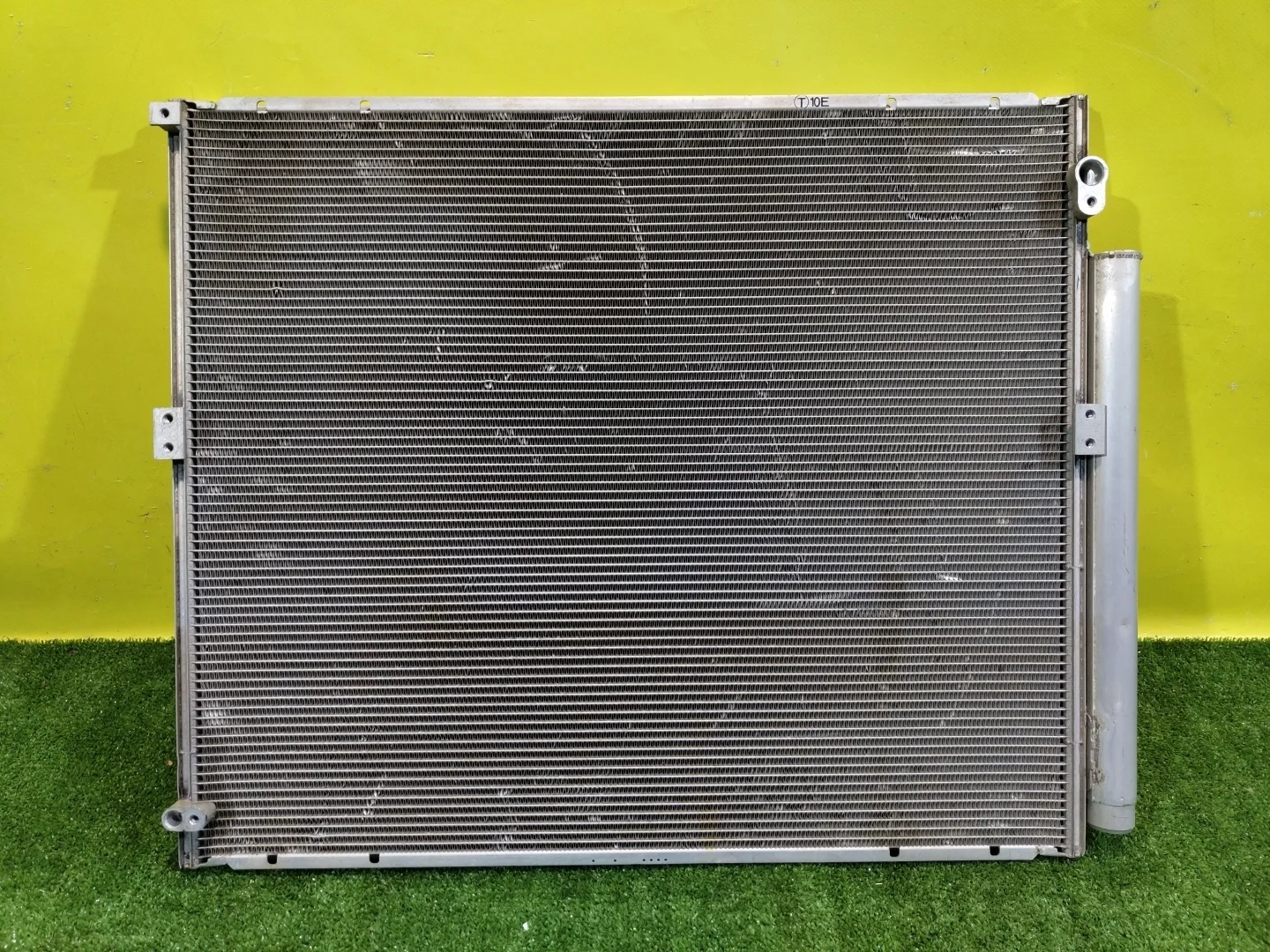 Радиатор кондиционера  Toyota Land Cruiser Prado 150 2009 8846060430 31090