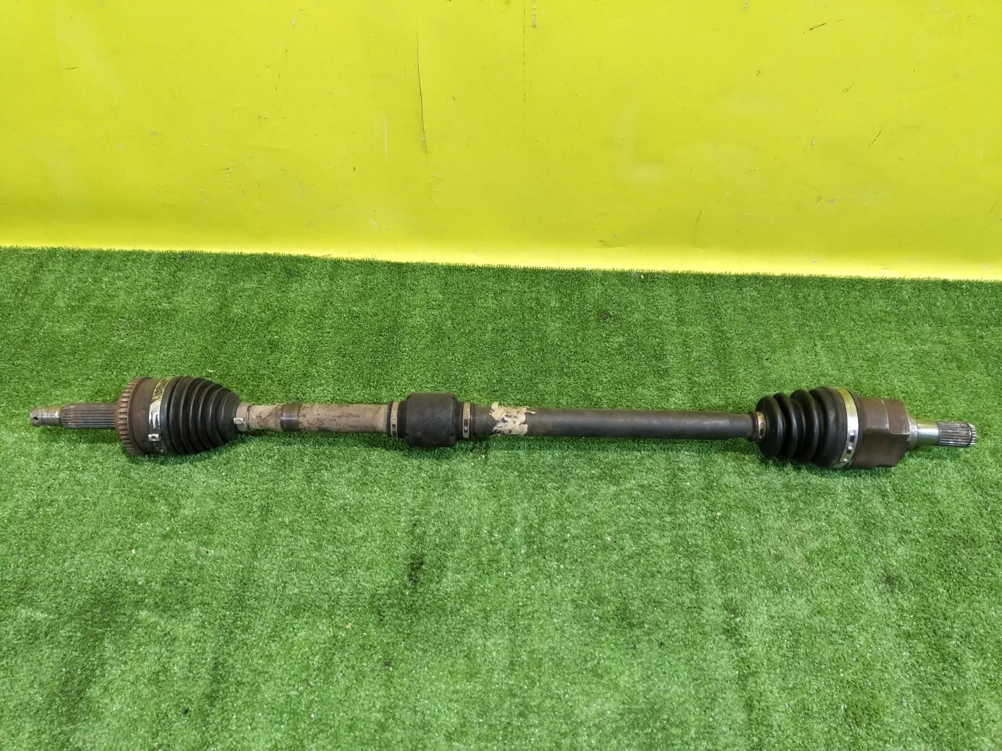 Привод передний правый  Kia Venga YN 2010 495011P000 31573