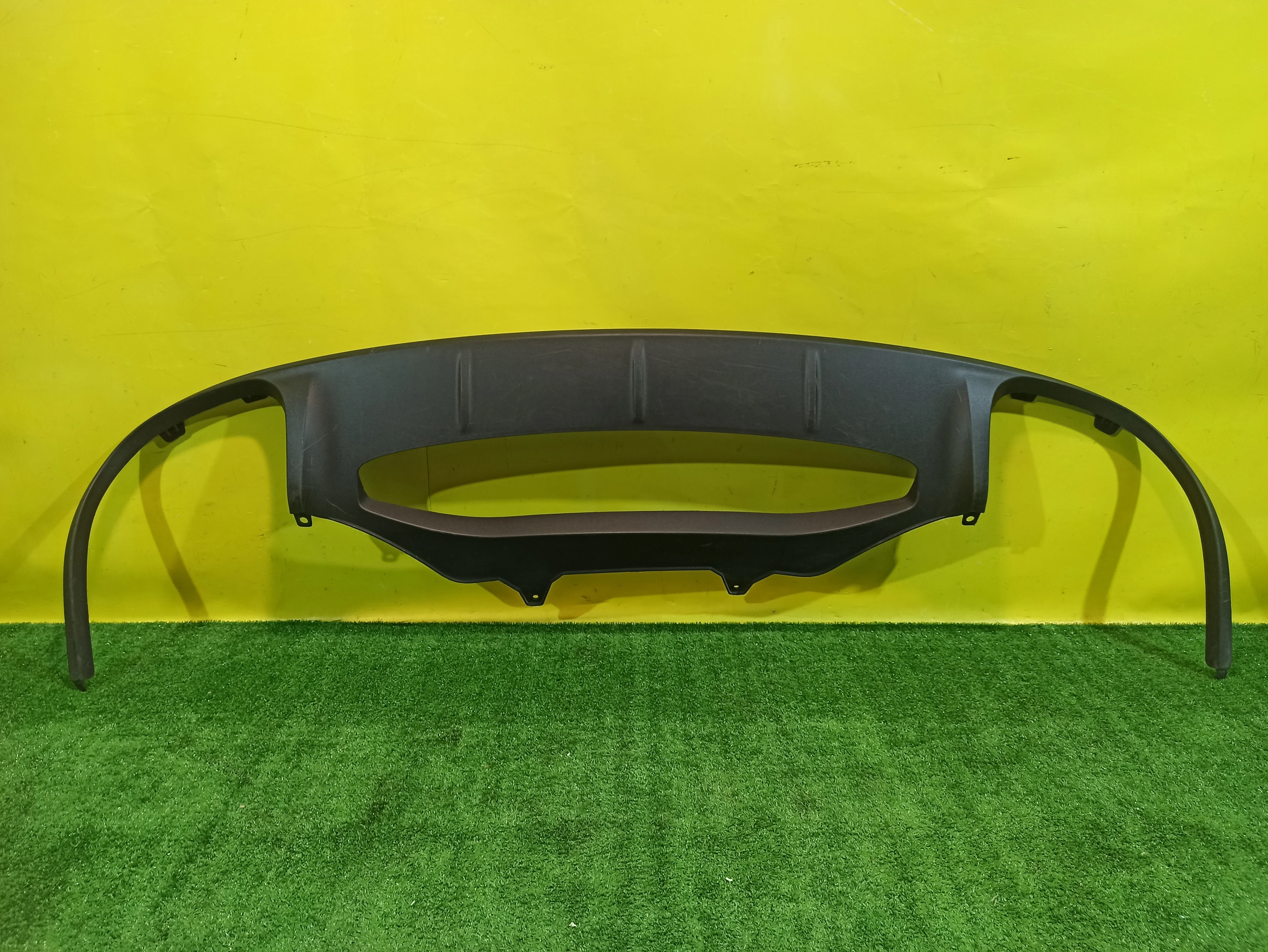 Юбка заднего бампера  Porsche  Macan 95B 2013 95B807834M 31613