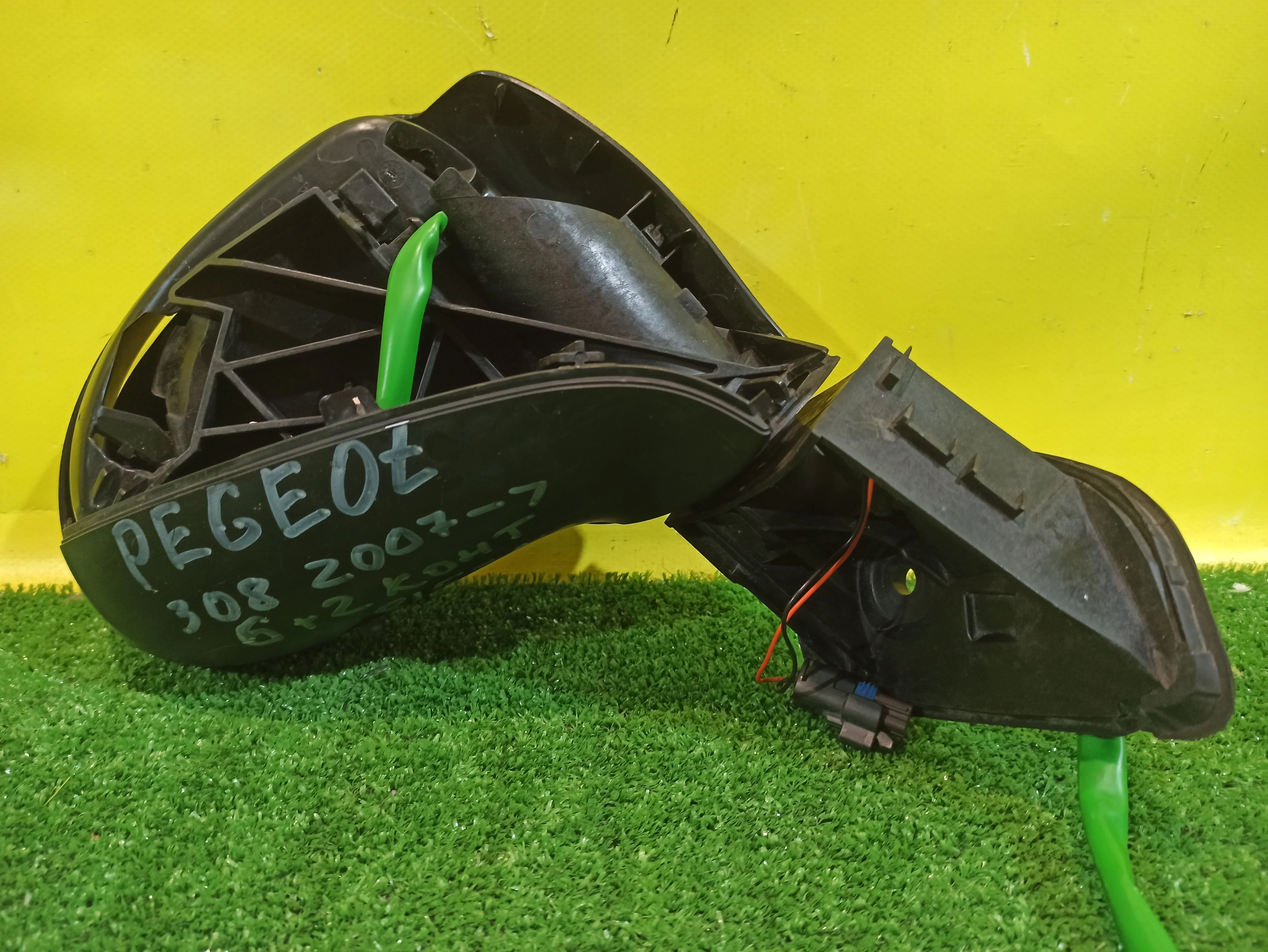 Зеркало правое электрическое  Peugeot 308 2007 8153NC 31693