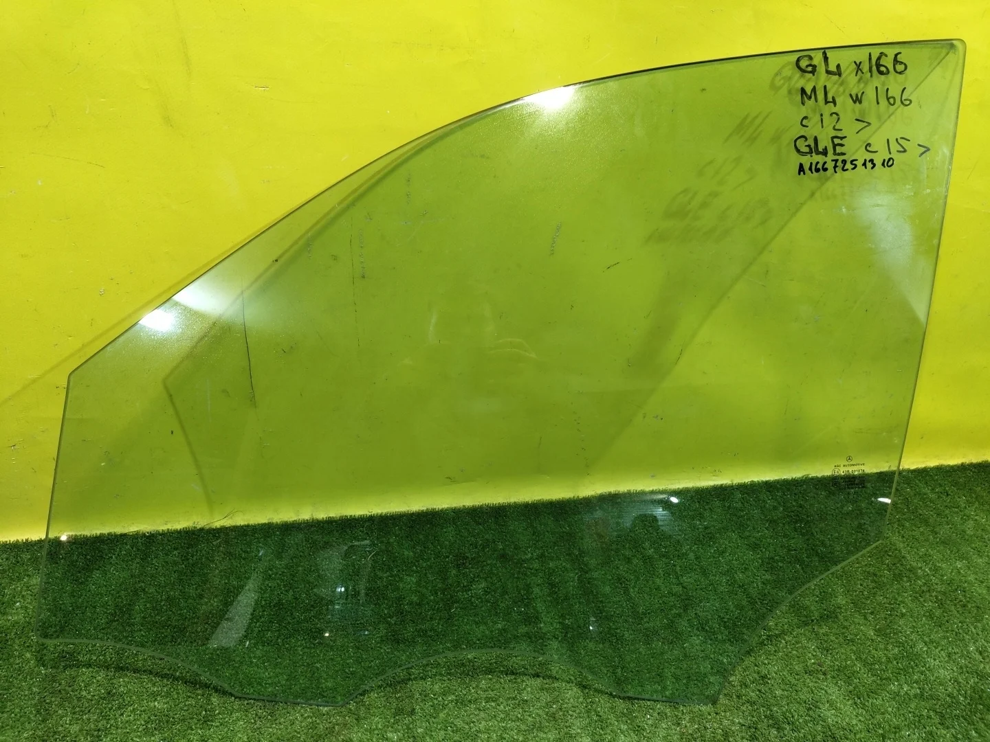 Стекло двери передней левой  MERСEDES BENZ GL-Class (X166) 2012 A1667251310 31902