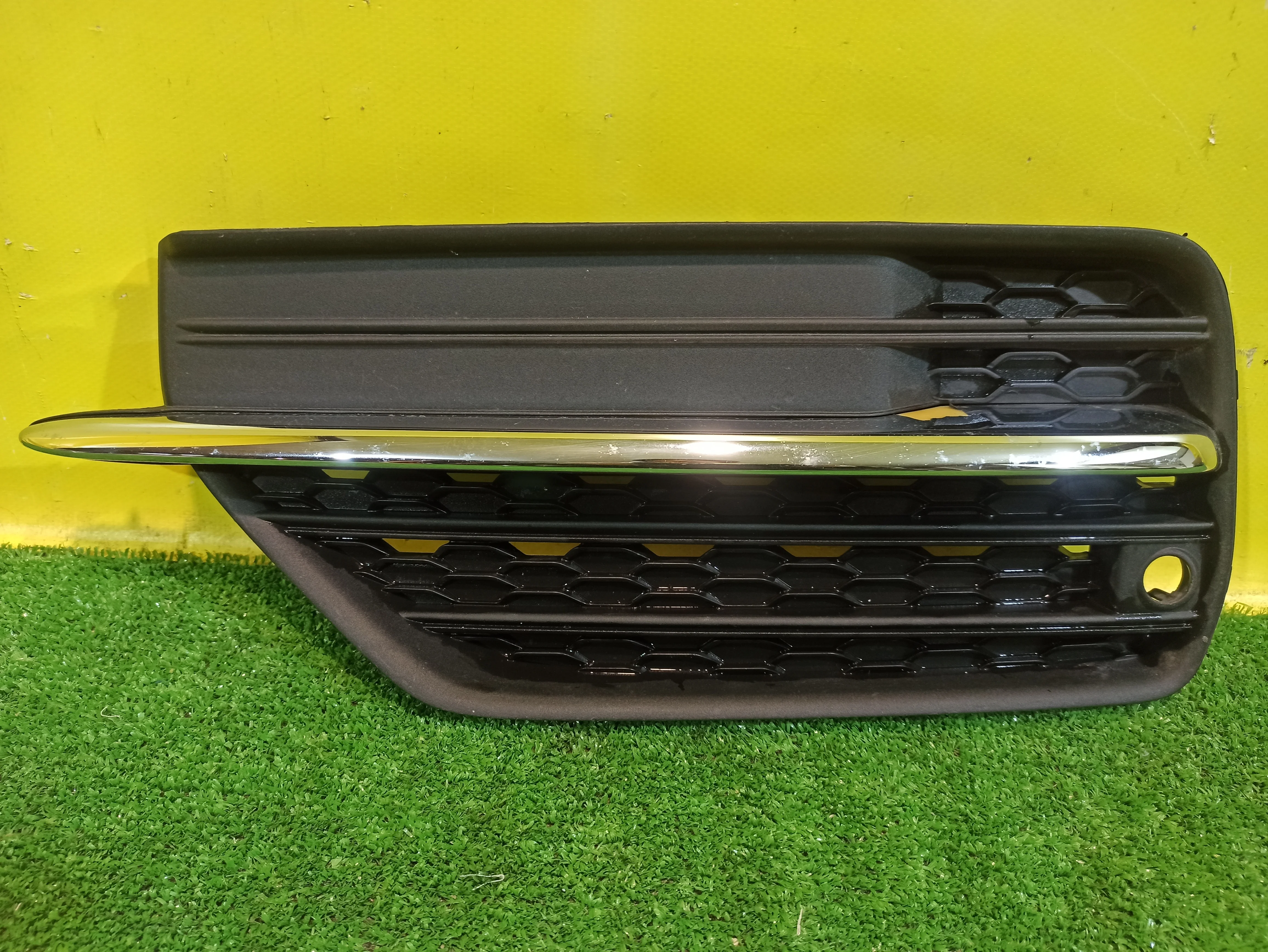 Решетка в бампер левая  Volvo XC90 2014 31383441 32091