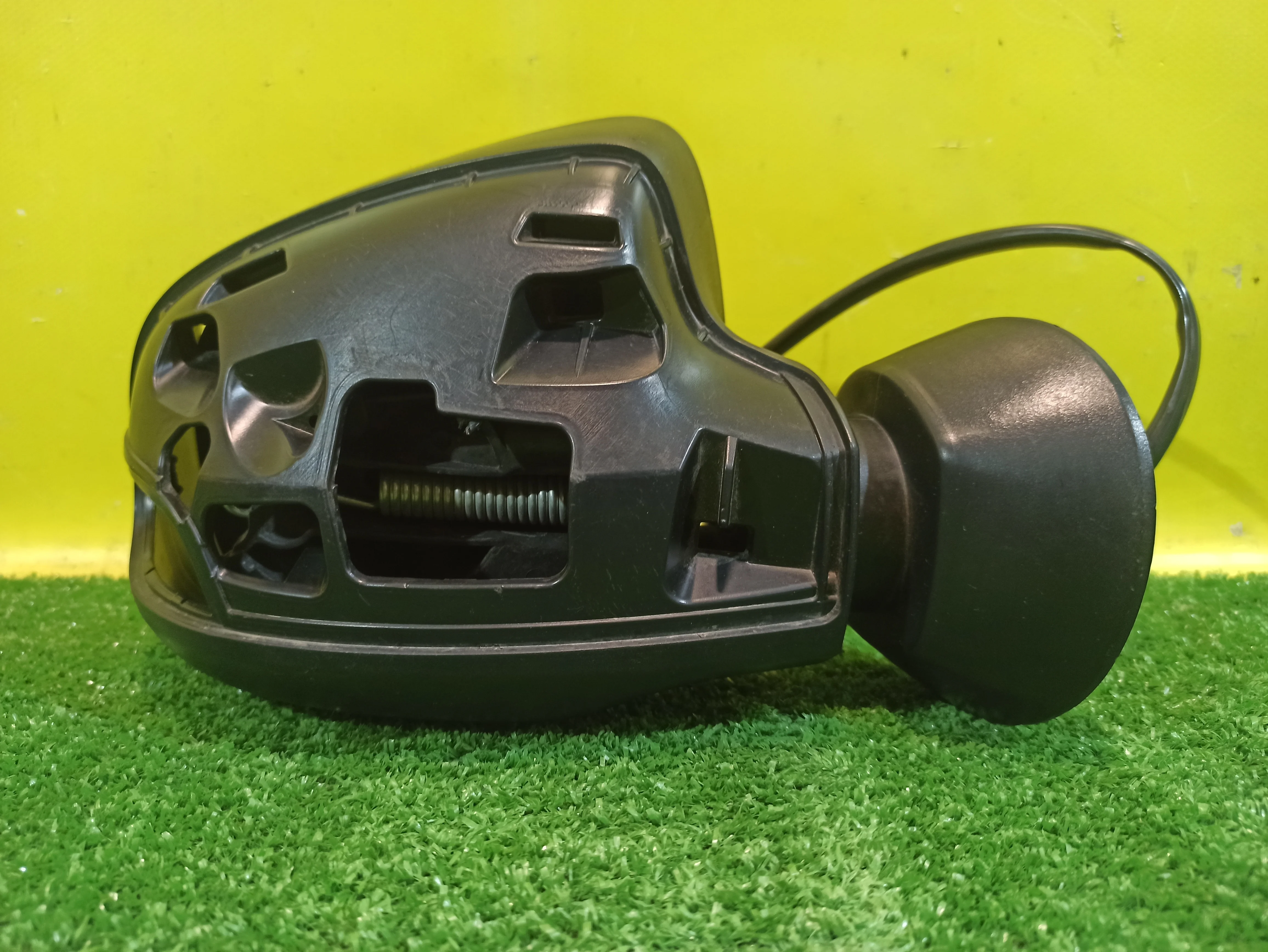 Зеркало правое электрическое  Renault Duster 2010 963017247R 32859