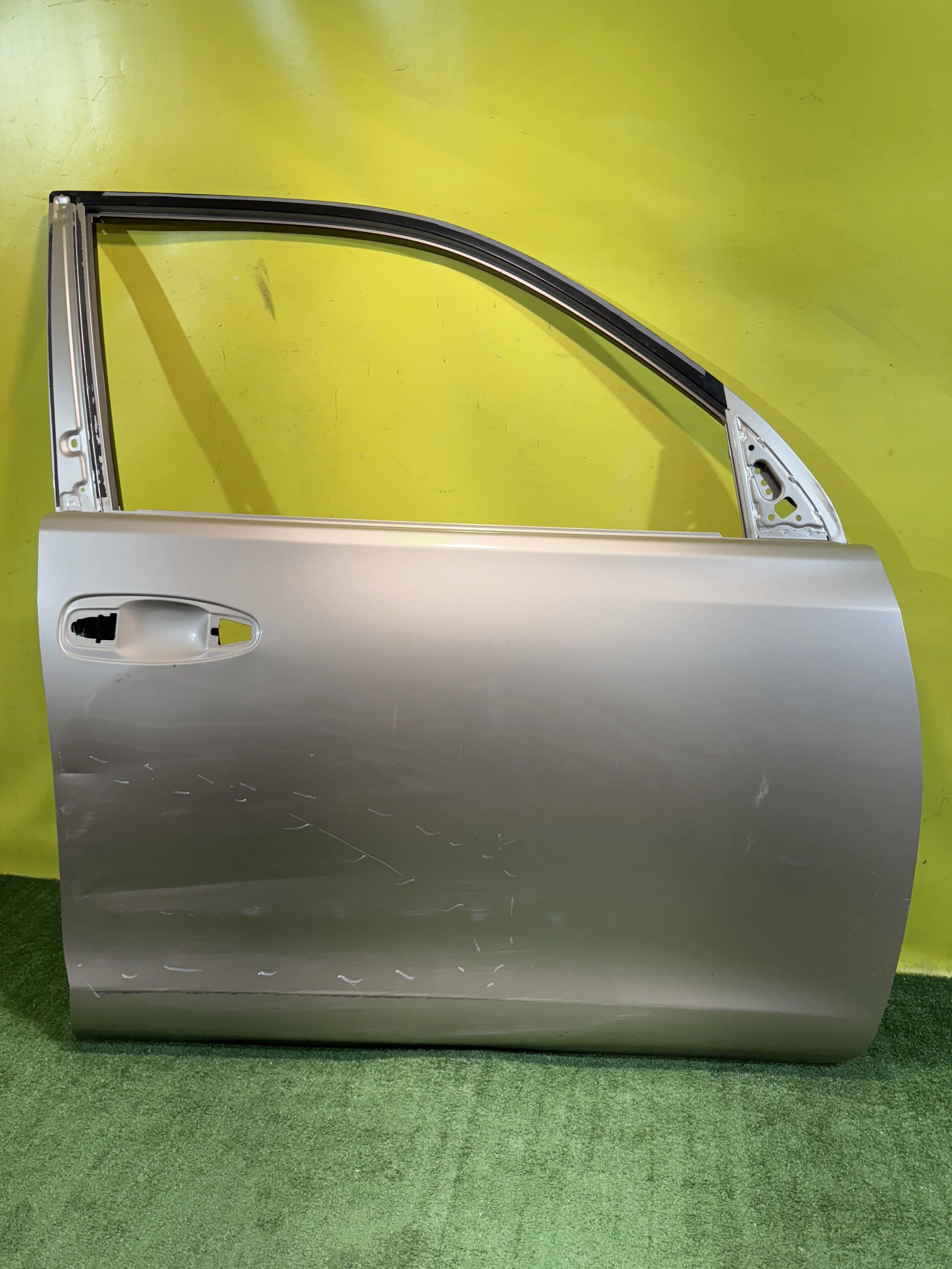 Дверь передняя правая  Toyota Land Cruiser Prado 150 2009 6700160710 33771