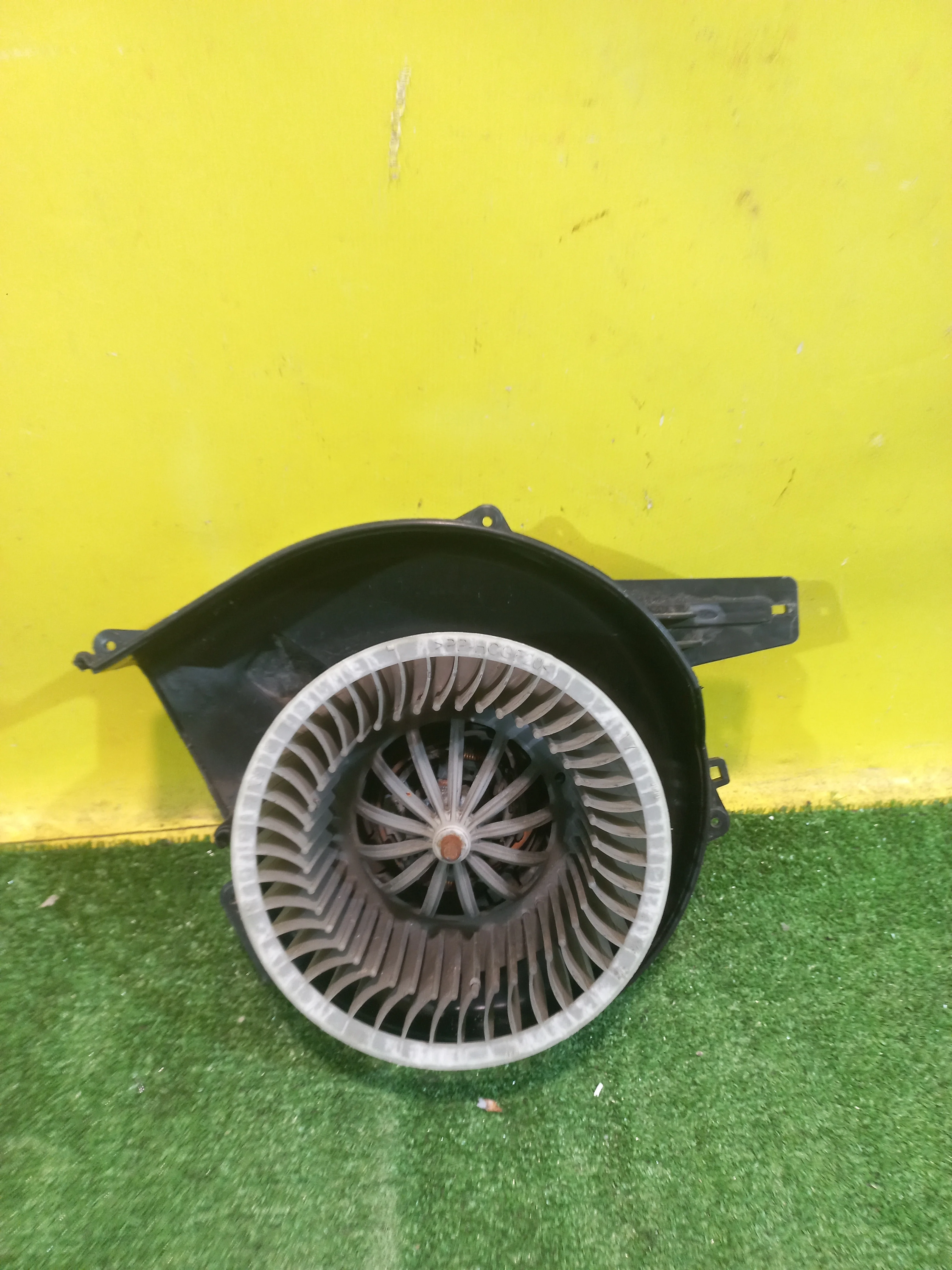 Моторчик печки  Volkswagen  Polo (Sed RUS) 2011 6R1819015 33946