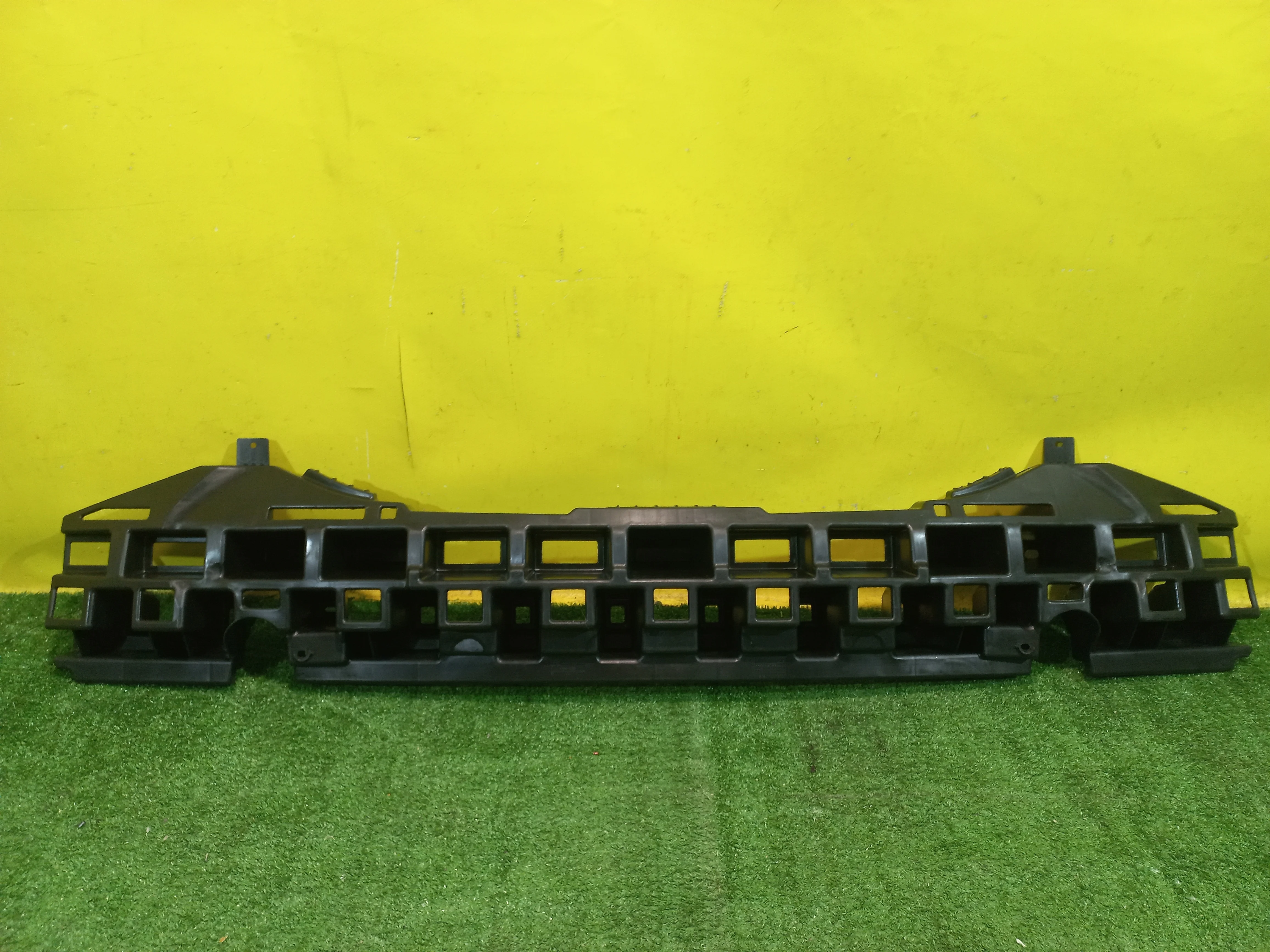 Наполнитель переднего бампера  Hyundai Solaris 2010 865804L000 34188