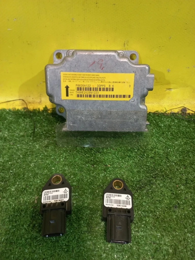 Блок управления AIR BAG  Mitsubishi Lancer X (CY) 2007 8635A122 35108