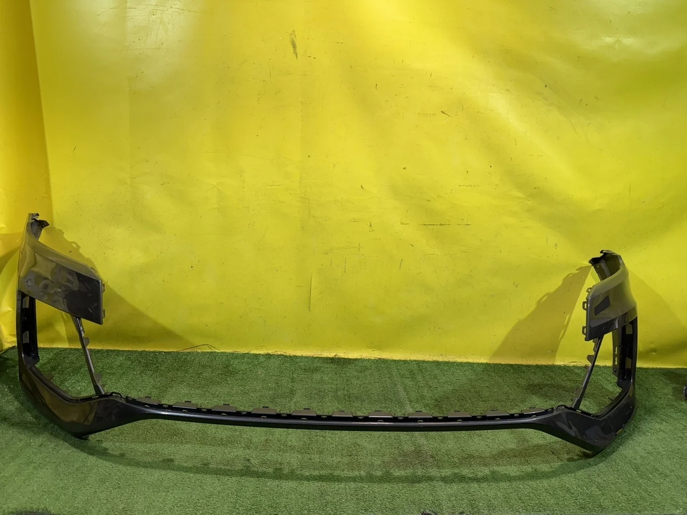 Бампер передний  Audi Q8 2019 4M8807437 39843