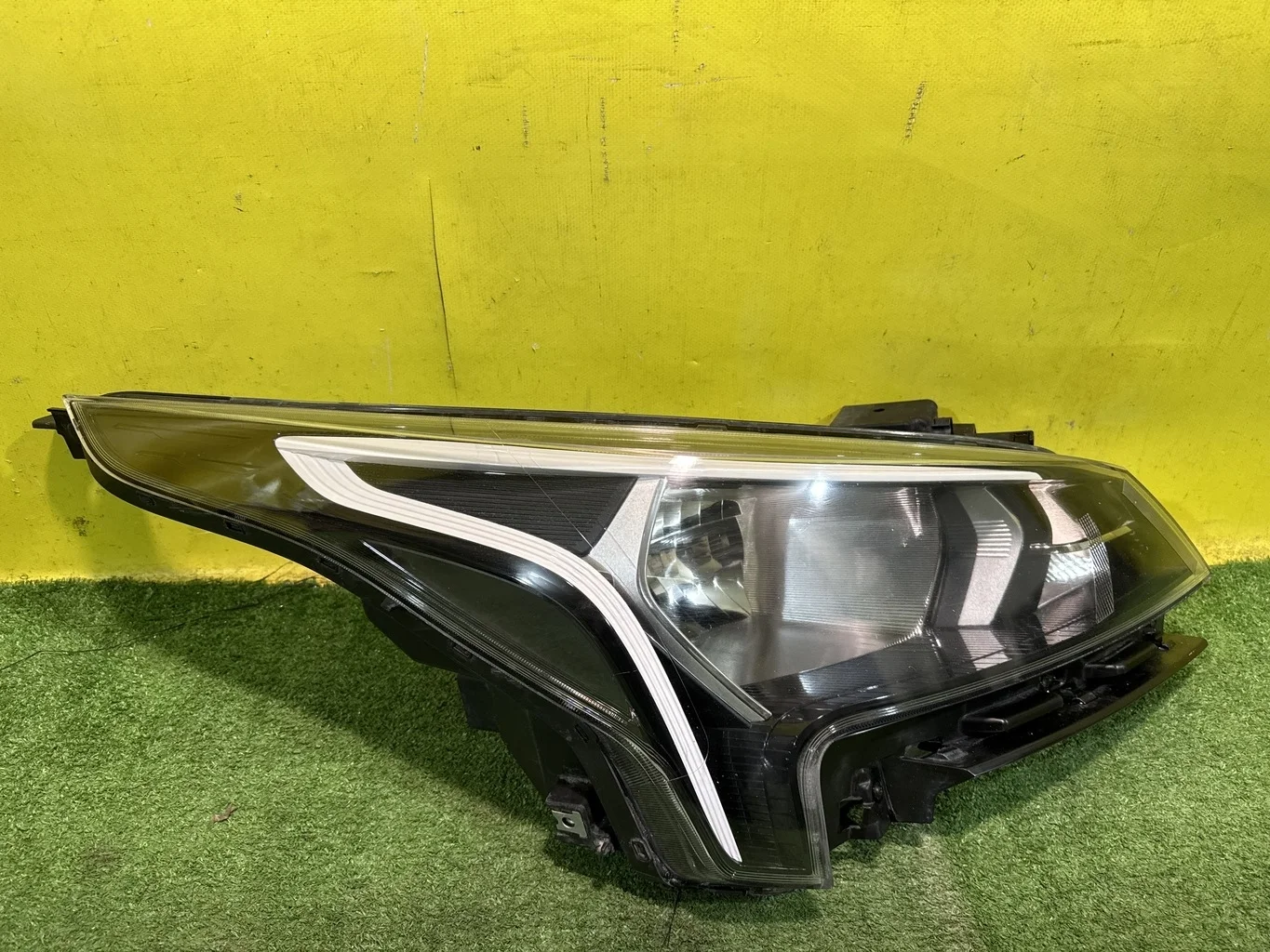 Фара правая  Kia RIO 4 FB 2020 92102H0500 40124