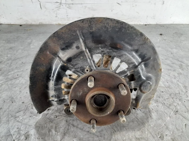 Кулак поворотный Toyota Camry 2012-2017 50 55