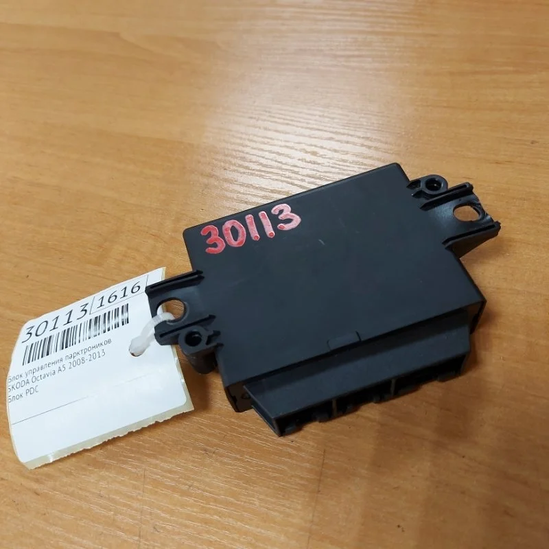 Блок управления парктроников Skoda Octavia 2008-2013 A5