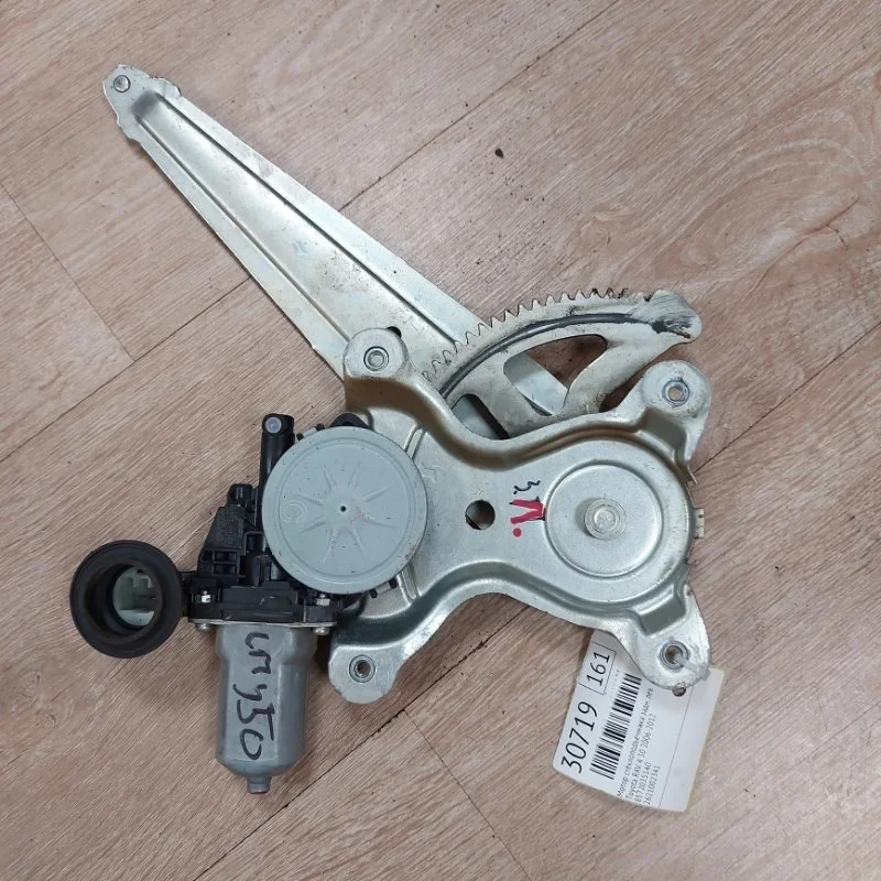 Мотор стеклоподъемника Toyota RAV4 2006-2012 30