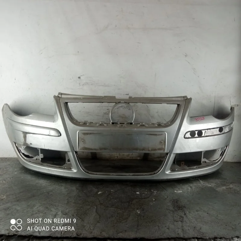 Бампер Volkswagen Polo 2001-2005 MK4