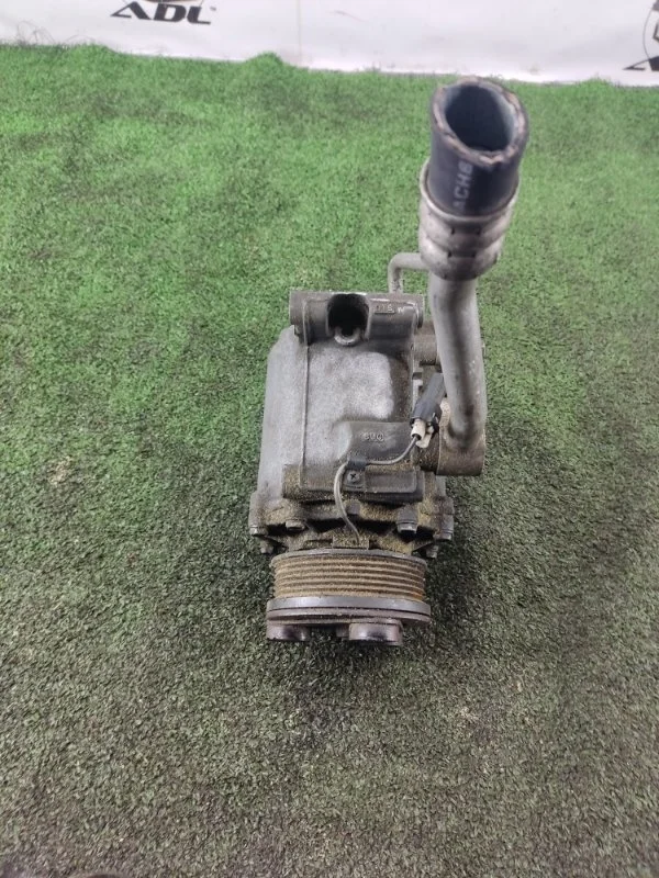 Компрессор кондиционера Mitsubishi Outlander 1 2002-2008