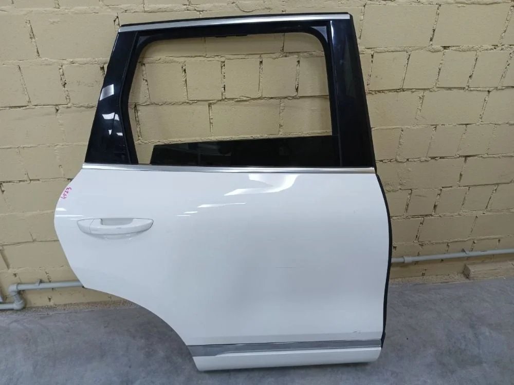 Дверь задняя правая Volkswagen Touareg NF Touareg II (2010—2014) 7P5, 10-18, 10-17, с 10г