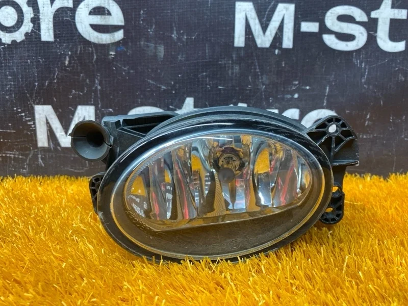 Фара противотуманная Mercedes-Benz C-Class 2010 A1698201656 W204 271.860, передняя правая