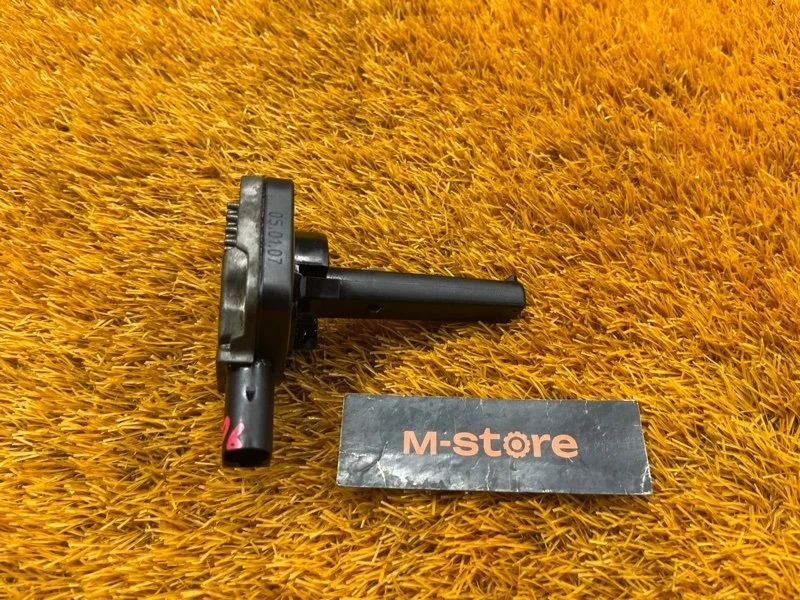 Датчик уровня масла Bmw 3-Series 2007 7501786 E90 N46B20B