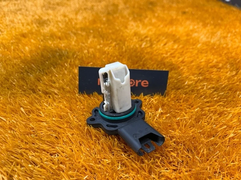 ДМРВ Bmw 3-Series 2006 13627520519 E90 N52B25A