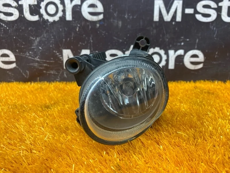 Фара противотуманная Volkswagen Passat Cc 2008 8T0941700 B6/358 BWS, передняя правая